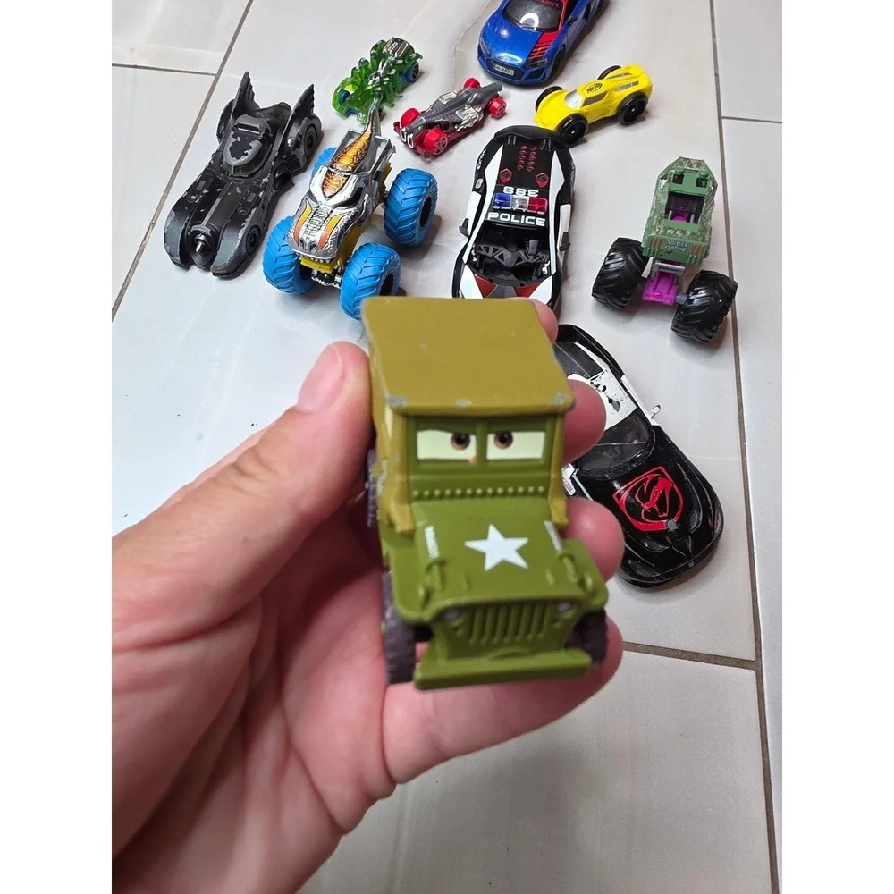 Mixed Toy Car Lot Hot Wheels Monster Jam Batmobile Audi R8 Gulf Police 10pc‎ A3